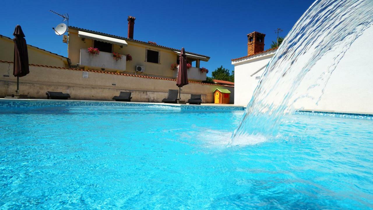 Apartments Roberta Kožino Dış mekan fotoğraf